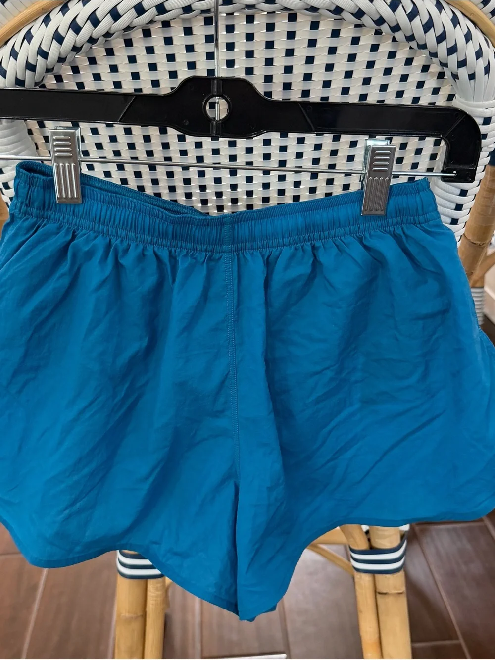 NWT Lululemon Dolphin-Hem MR Run Short 3